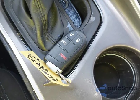 2022 Dodge Challenger Sxt Awd z USA, uszkodzony, nr VIN 2C3CDZGG6NH185879